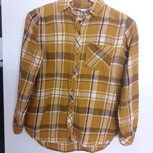Sonoma • Women's Plaid Checkered Long Sleeve Button-Down Shirt
